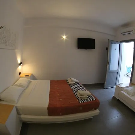 Vamos Ala Playa - Hotel Perissa (Santorini)