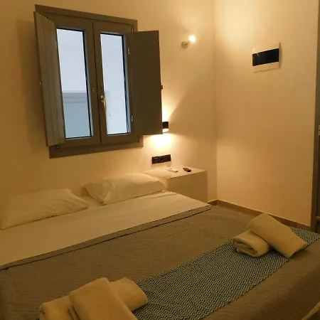 Vamos Ala Playa - Perissa (Santorini)