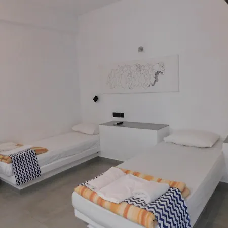 Hotel Vamos Ala Playa - *